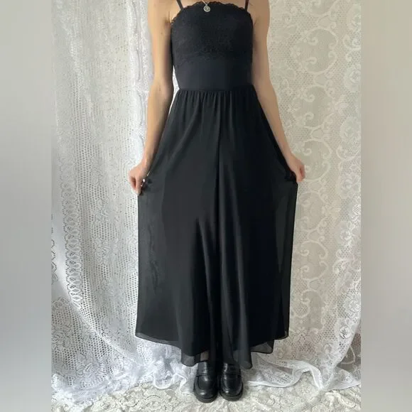 Vintage 90s/Y2K Black Chiffon Wide Leg Pants Minimalist Flowy Dressy - Picture 3 of 12